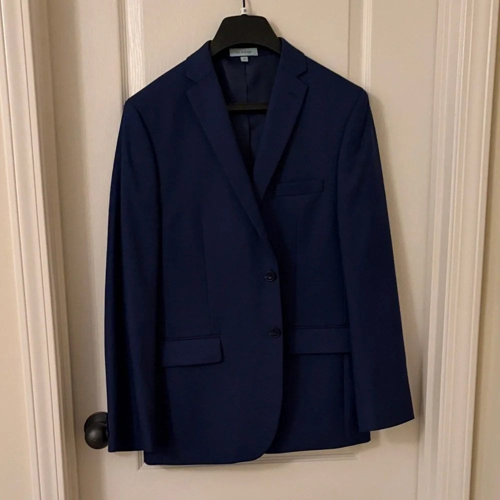 Class Club Boys navy blue suit - Picture 2 of 15